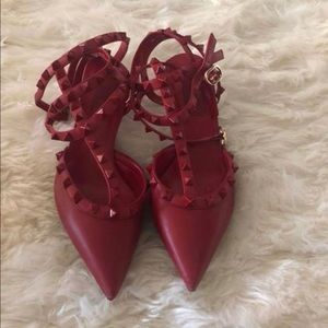 Valentino Rockstud red pump size 36.5 kitten heel
